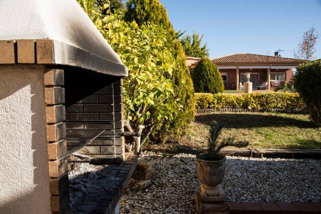 Casa Bella Con Piscina Villa Caldes De Montbui Exterior photo